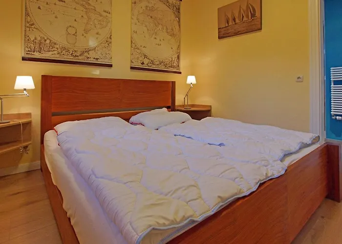 Seegang Mit Eingezaeuntem Grundstueck By Interhome Apartamento Flessenow